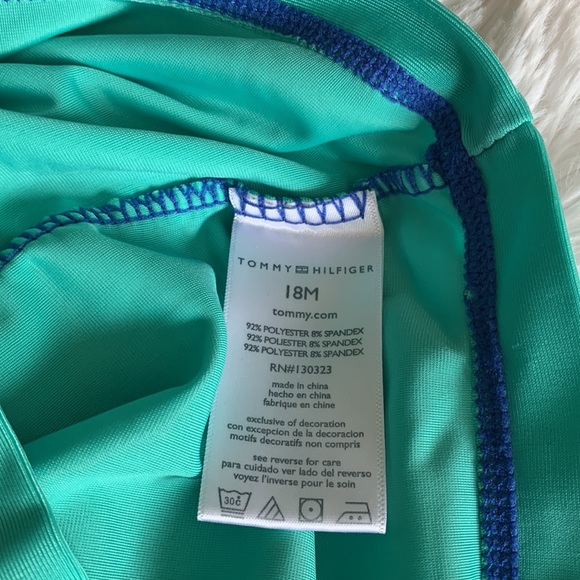 Tommy Hilfiger toddler boys swimming trunks and water shirt size 18months - Picture 3 of 6